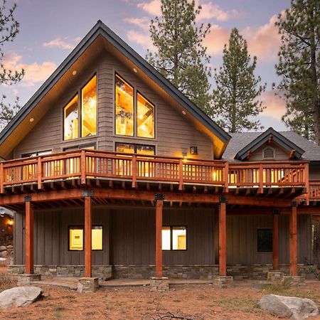 Coyote Moon By Avantstay Cabin Wsauna Mins From Dt Truckee Northstar Bagian luar foto