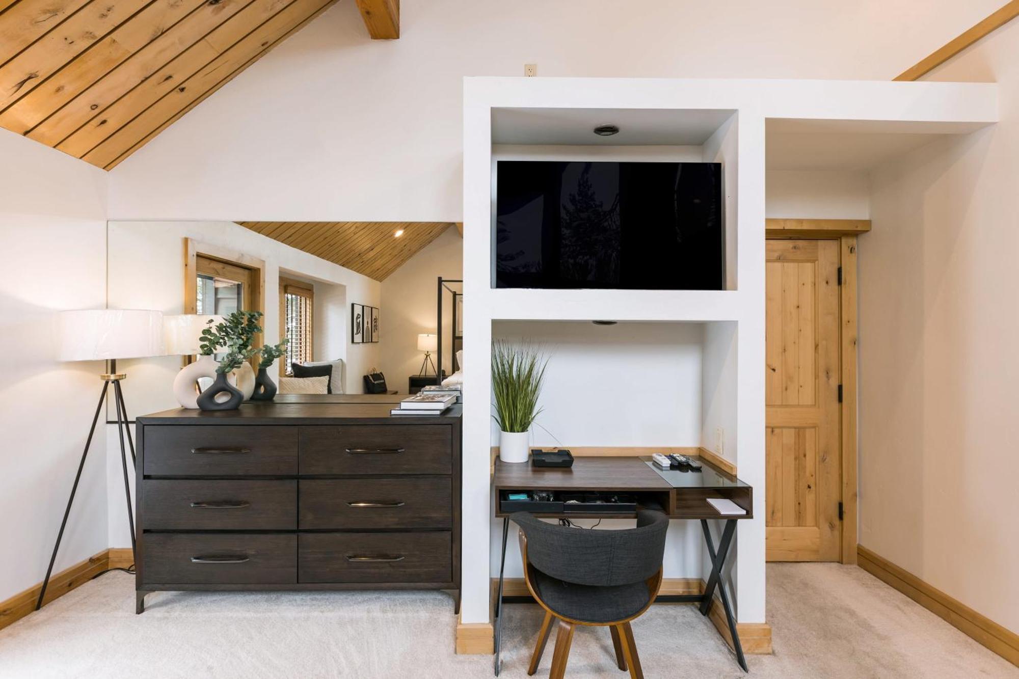 Coyote Moon By Avantstay Cabin Wsauna Mins From Dt Truckee Northstar Bagian luar foto