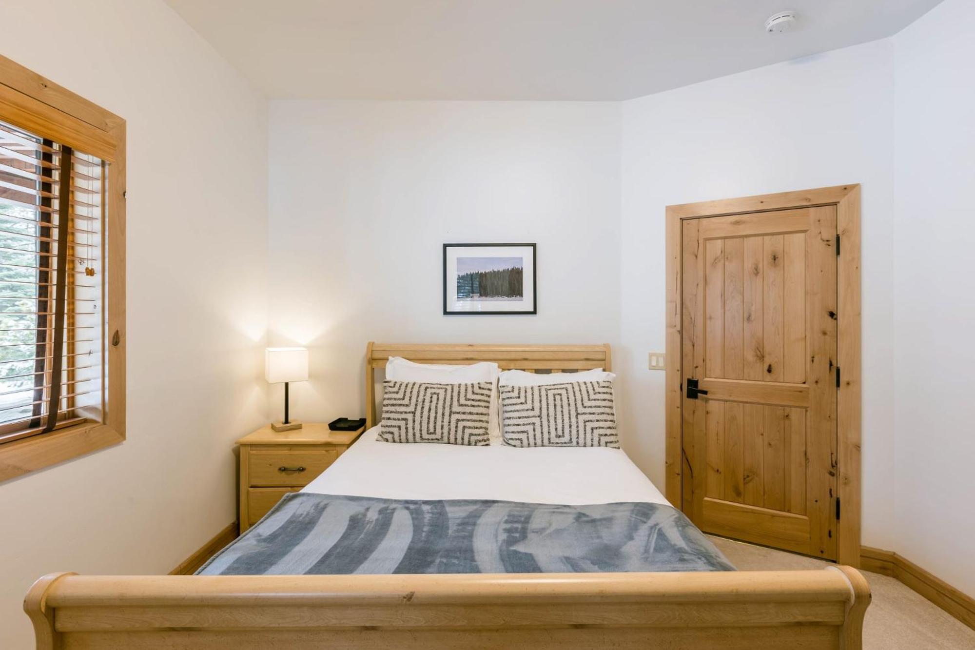 Coyote Moon By Avantstay Cabin Wsauna Mins From Dt Truckee Northstar Bagian luar foto