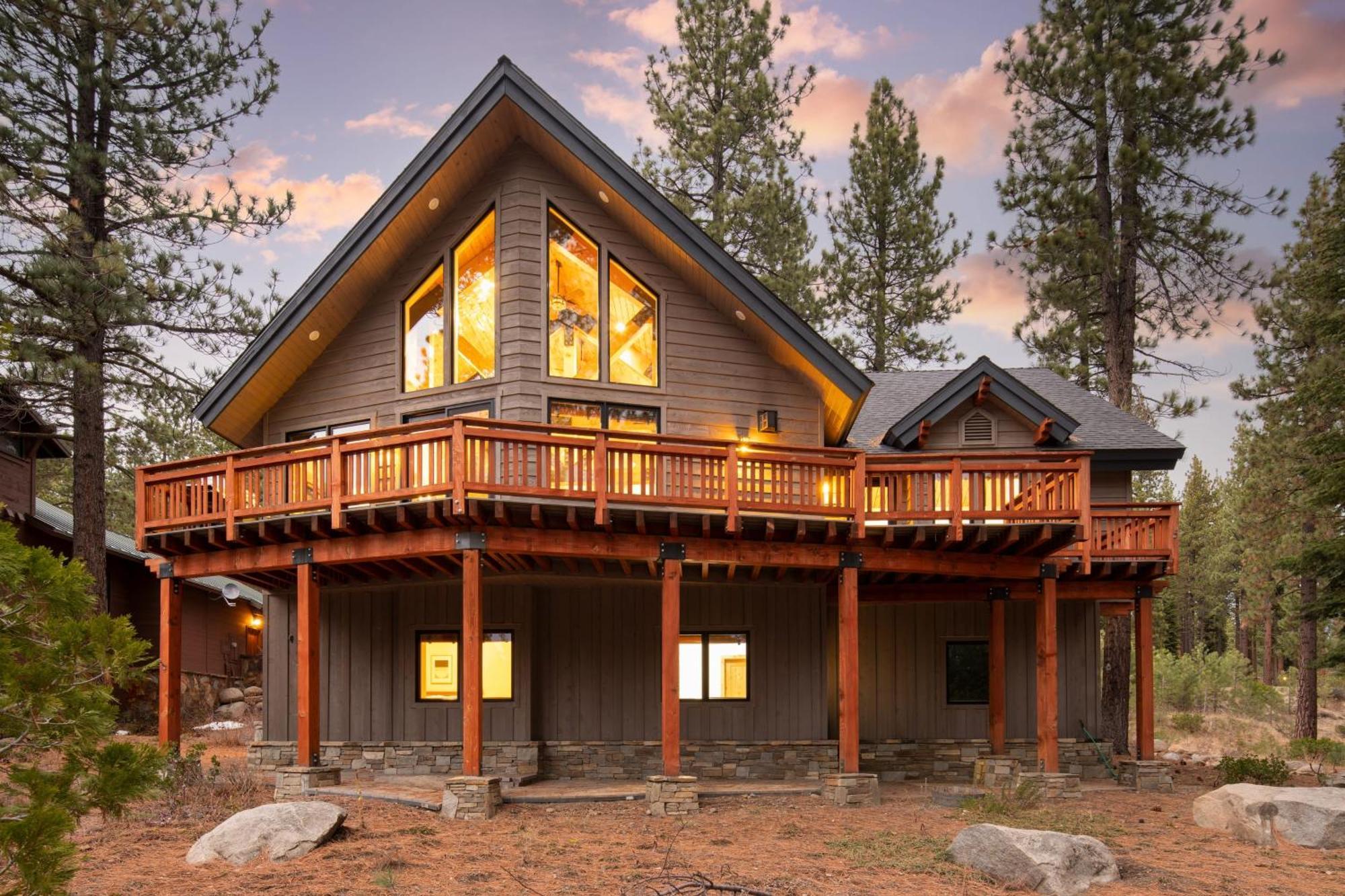 Coyote Moon By Avantstay Cabin Wsauna Mins From Dt Truckee Northstar Bagian luar foto